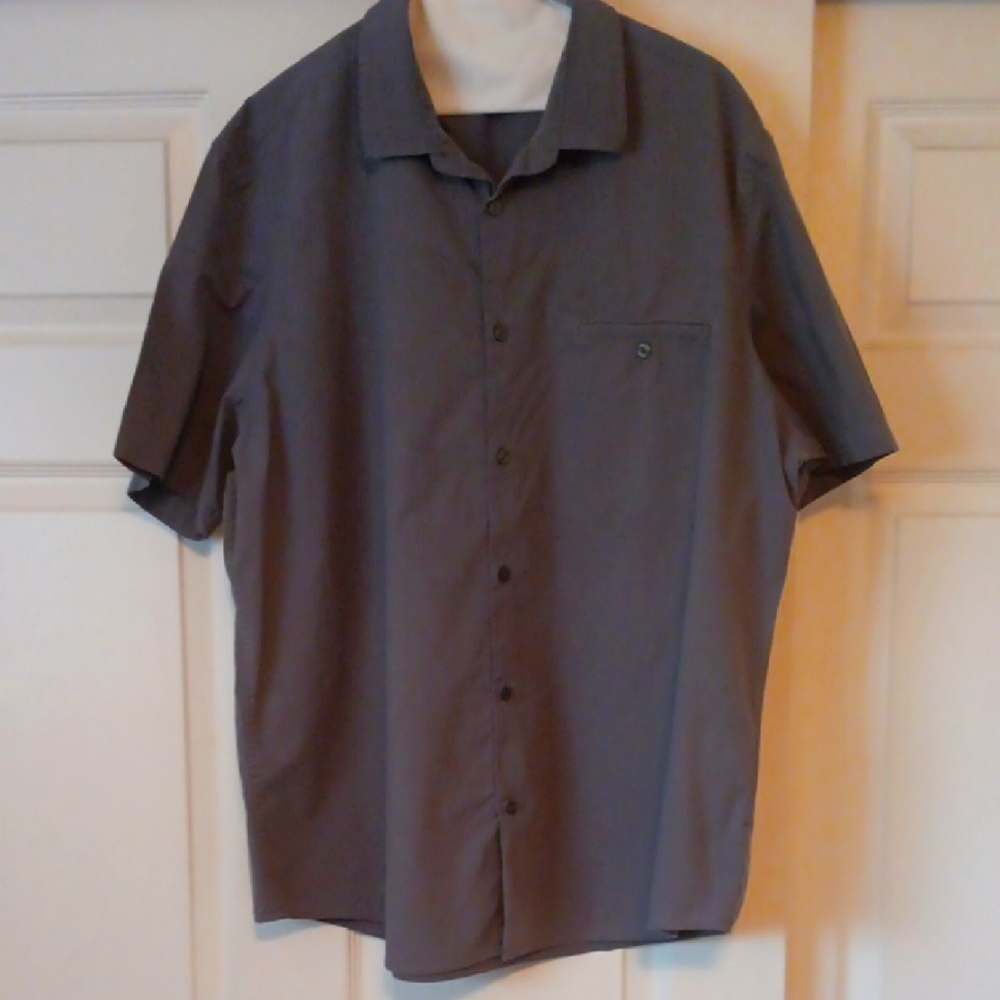 Alfani Men's Gray Short Sleeve Shirt 98 % Cotton